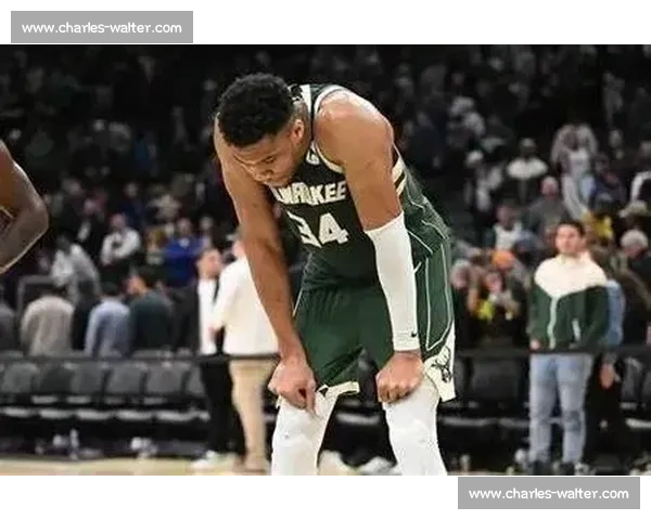 老鹰对决雄鹿直播焦点战字母哥领衔冲击东部榜首之夜全程高能不容错过